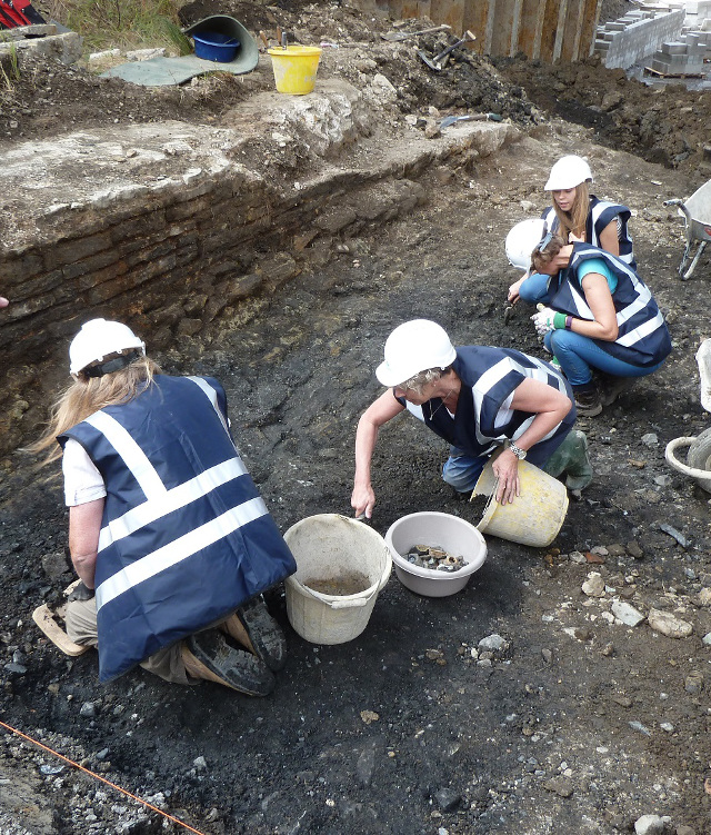 Chesterfield Canal dig