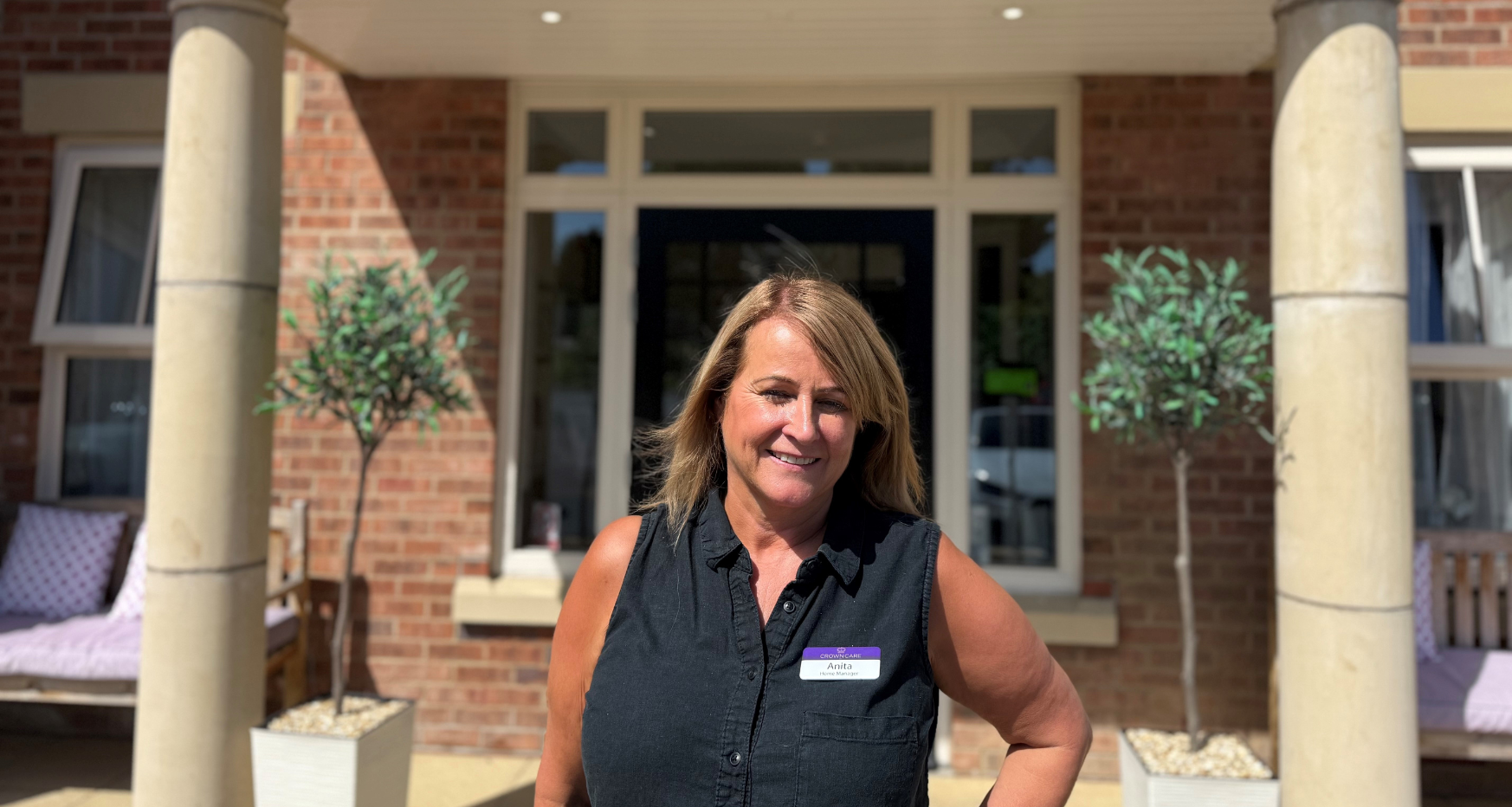 Anita Horton outside of Belvedere House