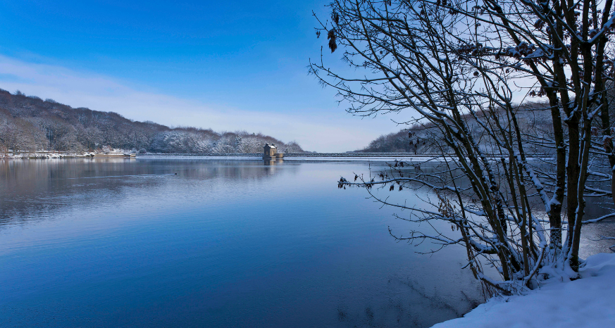 Linacre reservoir snow
