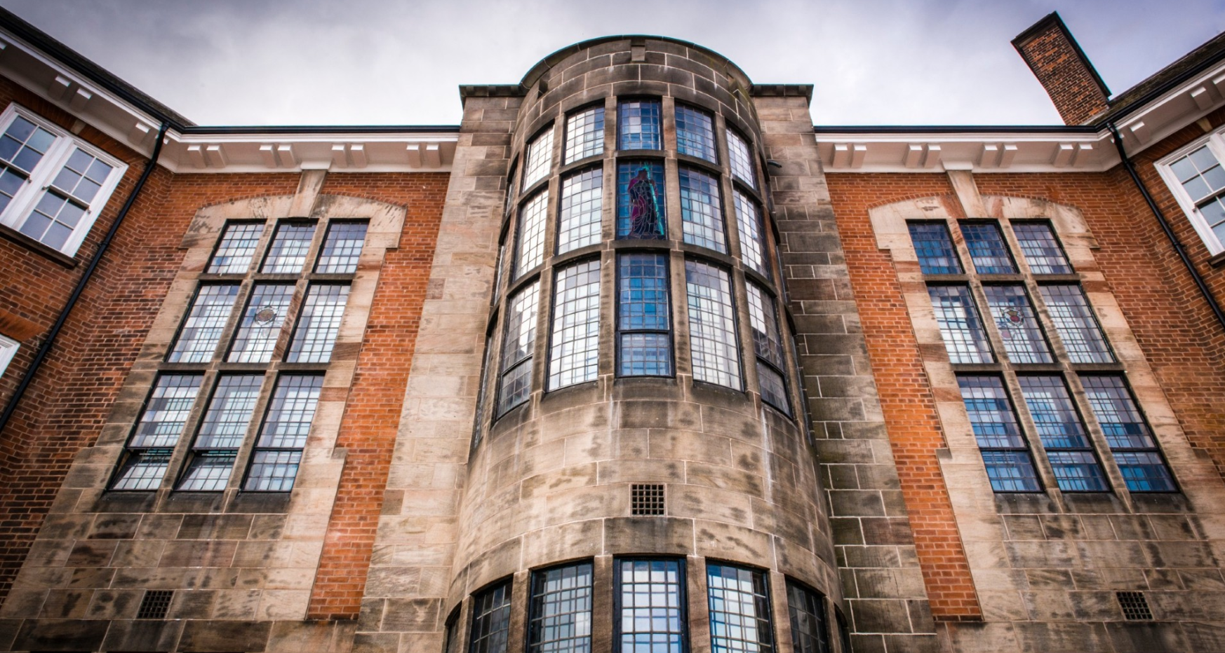 Outside building of the university of derby